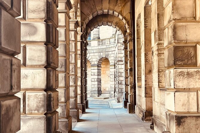 Old Town Walking Tour - Mercat Cross and Edinburgh’s Public Voice