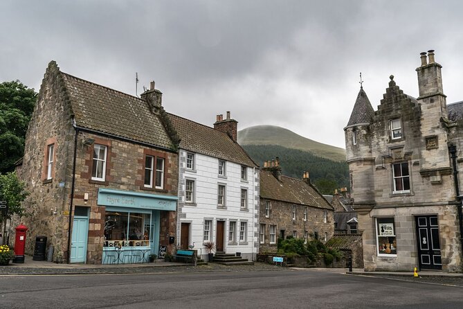 Outlander Filming Locations Day Tour from Edinburgh - Why the guides shape the whole experience
