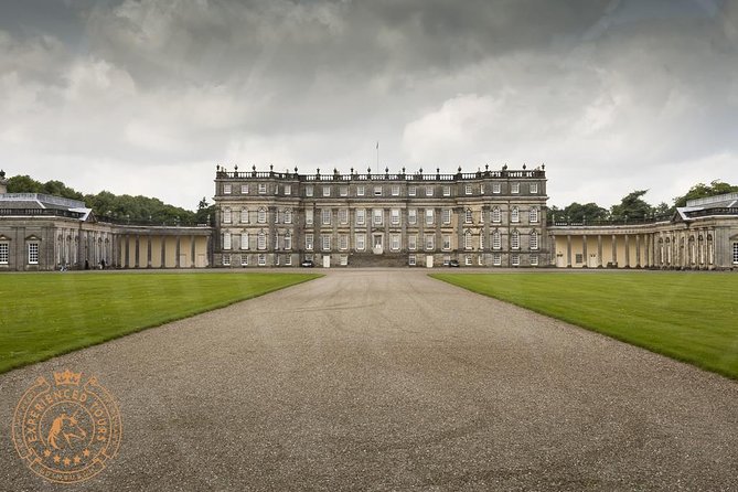 Outlander locations experience, Private Tour in a premium Minivan - Hopetoun House, the Duke of Sandringham’s residence