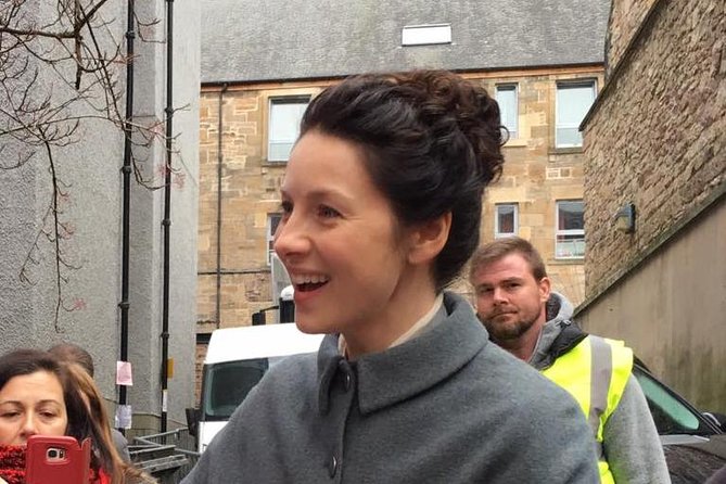 Outlander Walking Tour of Edinburgh's Old Town - What the guide adds to the experience
