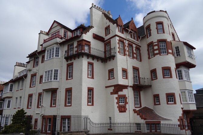 Private 4 Hour Tour of Edinburgh in a Spacious 6-seater Mercedes - Comfort, family needs, and mobility