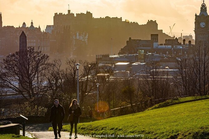 Private 4h Walking Tour in Edinburgh with Edinburgh Castle Tour - St Giles’ Cathedral anchors the Royal Mile
