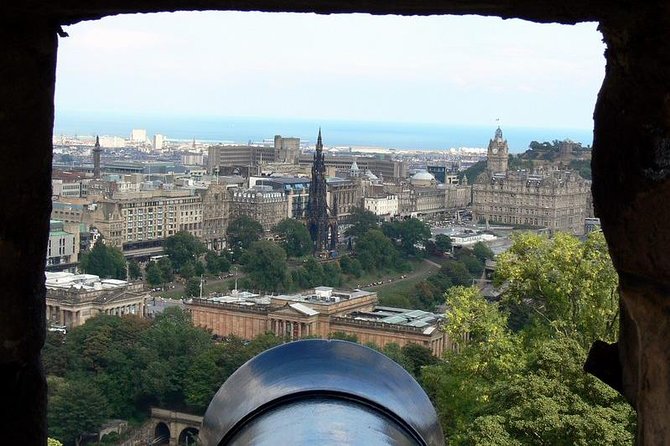 Private Edinburgh City Half-Day Tour - Why a private vehicle makes sense in Edinburgh