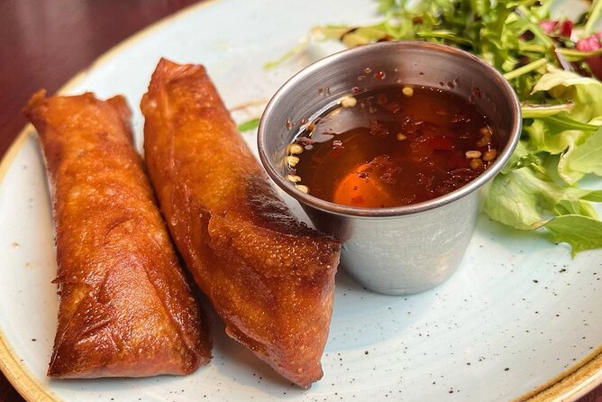 PRIVATE Edinburgh Food Tours - Old Town, Leith - Starting in the Old Town