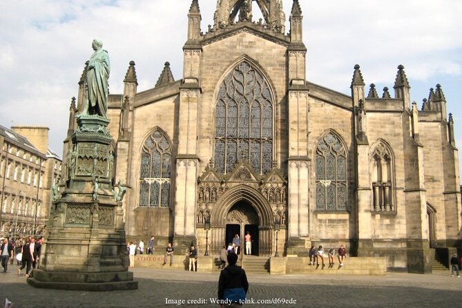 Private Full-Day Walking Tour in Edinburgh with Edinburgh Castle - New Town elegance, from Princes Street Gardens to Heriot Row