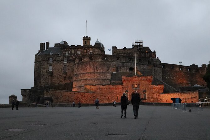 Private one hour Harry Potter walking tour - Greyfriars Kirkyard and the names behind the books