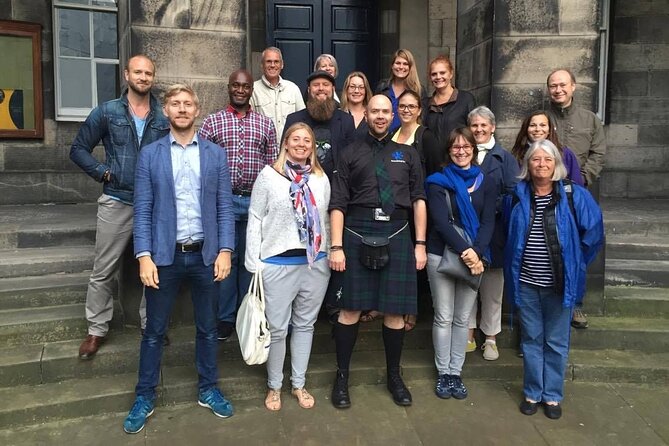 Private Royal Mile walking tour - Discover the history of our most famous street - The guide’s storytelling style