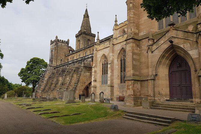Private St Andrews, Dunfermline and Fife Day Tour from Edinburgh - Transport, comfort, and group size