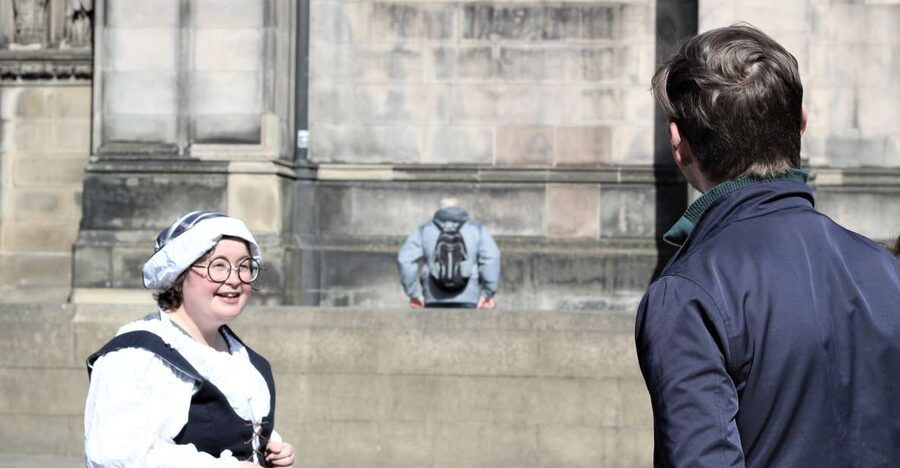 Private tour: History and Mystery in Edinburgh's Old Town - Starting at Holyroodhouse Palace and the Scottish Parliament