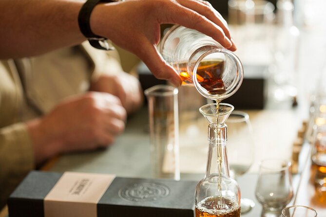 Private Tour of Glasgow Distilleries and a Loch Lomond Cruise - Glengoyne at 10:30 am, whisky in a country setting