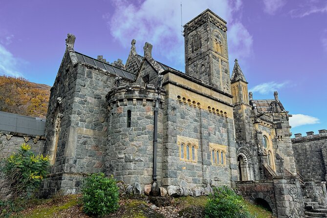 Private Tour of Highlands, Oban, Glencoe, Lochs & Castles from Glasgow - Luss and the first view of Loch Lomond