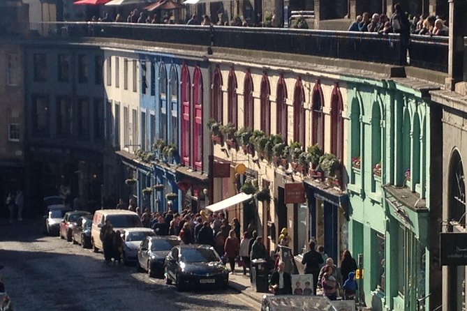 Private Walk: Edinburgh Old Town and New Town - Crossing into the Georgian New Town