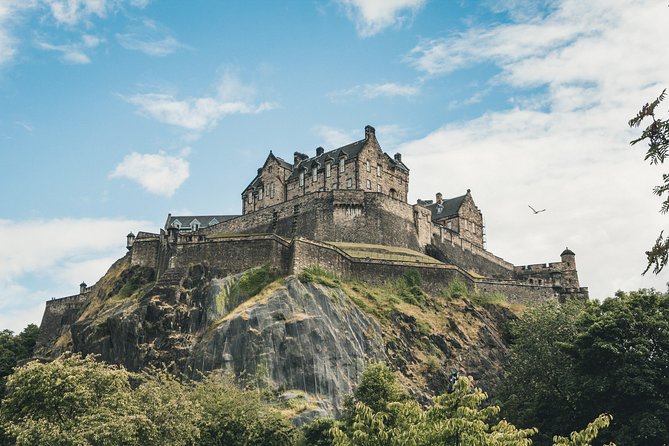 Private Walking Tour: Edinburgh Highlights, including entry to Edinburgh Castle - Canongate Kirk and the royal end of the Mile