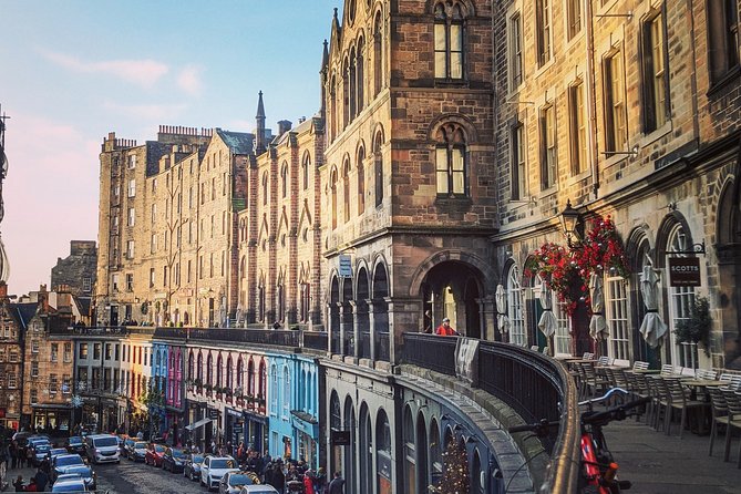 Private Walking Tour: Edinburgh Highlights, including entry to Edinburgh Castle - Holyroodhouse and the foot of Arthur’s Seat