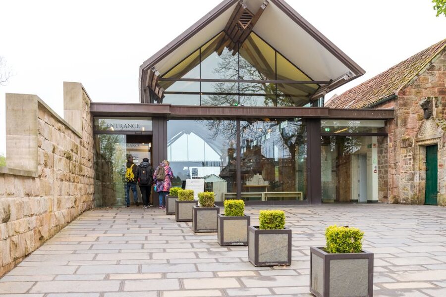Rosslyn Chapel and Hadrian's Wall Small Group Day Tour - Is $120 a fair price?