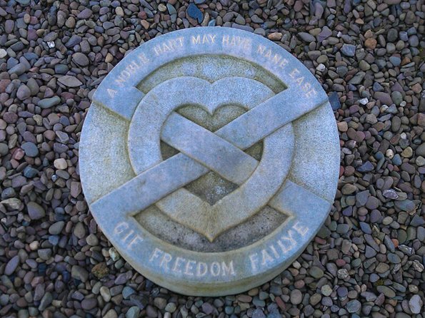 Rosslyn Chapel and Hadrian's Wall Small Group Tour from Edinburgh - The guides make or break the road time
