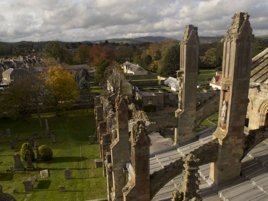 Rosslyn Chapel & Scottish Borders Tour from Edinburgh - The guides make the difference