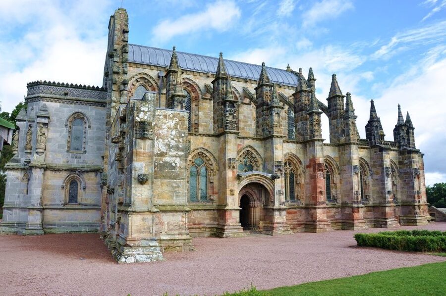 Rosslyn Chapel & Scottish Borders Tour from Edinburgh - Who should book this day trip