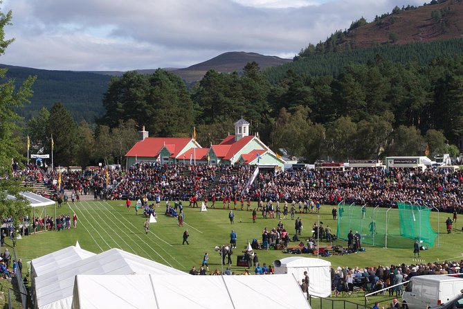 Round-Trip Transportation to the Braemar Highland Games from Edinburgh - Arriving at the Braemar Gathering