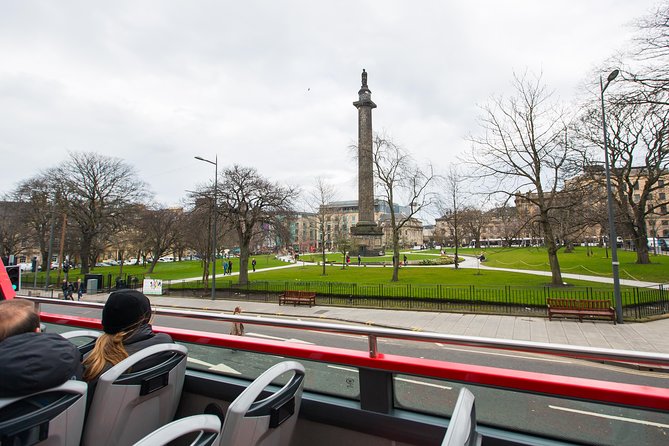 Royal Edinburgh Ticket - Hop-On Hop-Off and Attraction Admissions - Holyroodhouse and Dynamic Earth at the foot of the hill