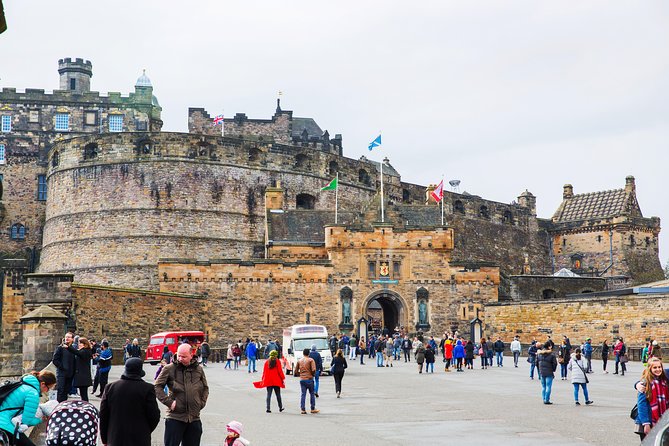Royal Edinburgh Ticket - Hop-On Hop-Off and Attraction Admissions - How the three routes work in real use