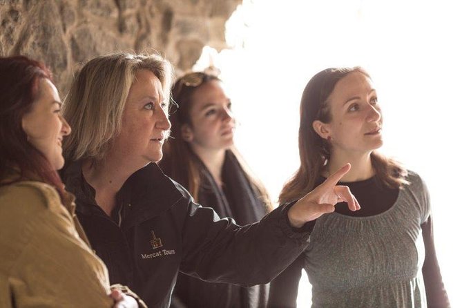 Royal Mile and Edinburgh Castle - Small Group Walking Tour - From Mercat Cross to St. Giles Cathedral