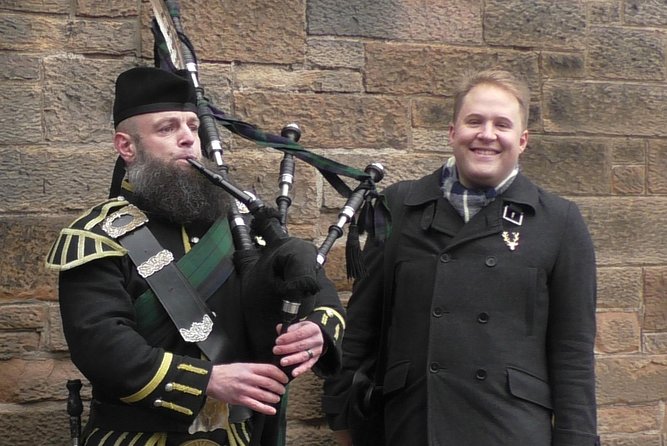 Royal Mile and Old Town Walking Tour - City Chambers, Mercat Cross, and the Royal Mile