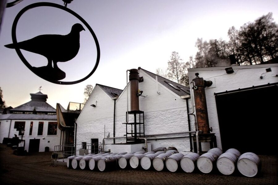Scotland Whisky Explorer: Highlands Day Tour from Edinburgh - Glenturret or Crieff: choose your whisky day