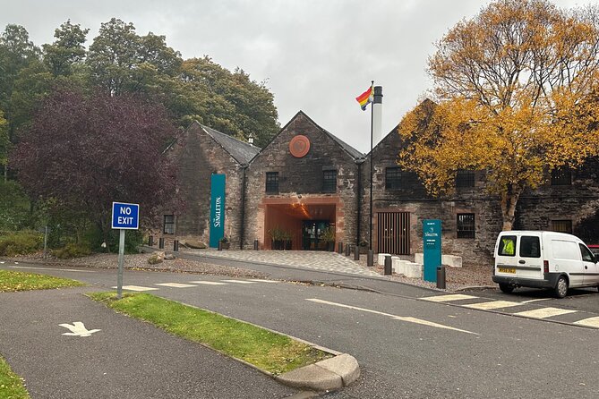 Scottish Whisky Distillery & Fairytale Dunrobin Castle - Dornoch, the cathedral, and the bookshop