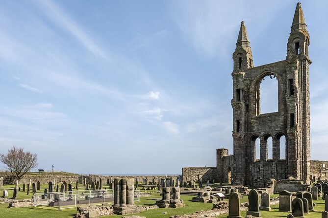 St Andrews and Dundee Small-Group Tour from Aberdeen - Price, extras, and the value of a small coach