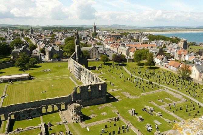 St Andrews & the Fishing Villages of Fife Small-Group Day Tour from Edinburgh - The guide is a major part of the experience