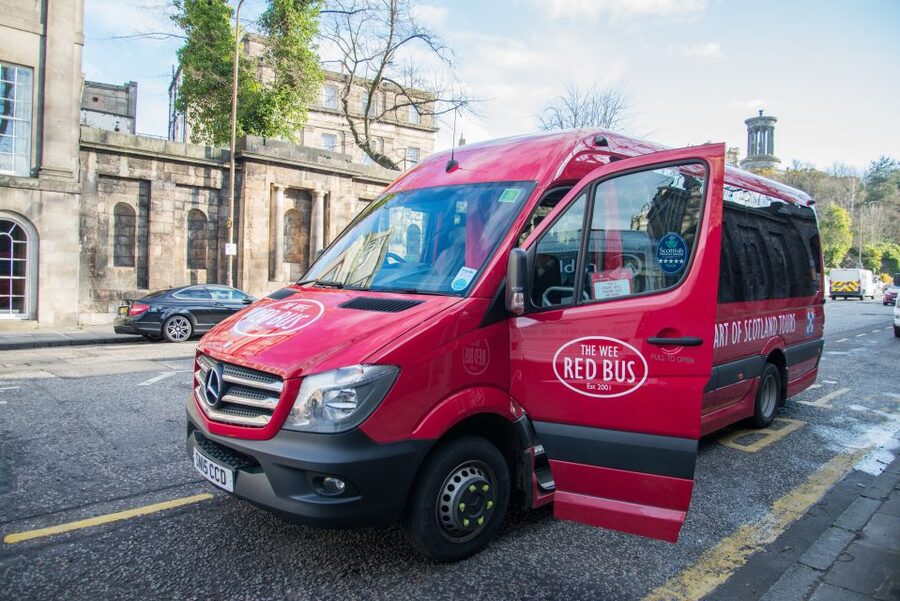 Stirling Castle, Highland Lochs & Whisky Tour from Edinburgh - Loch Lomond: boat trip or viewpoint walk