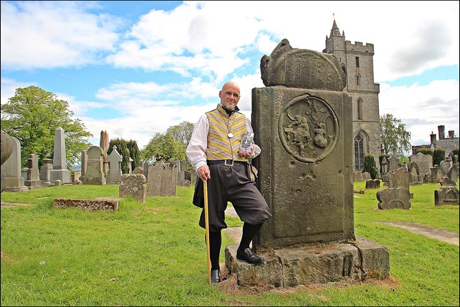 Stirling Old Town Private Walking Tour - What $390.65 means for a private group