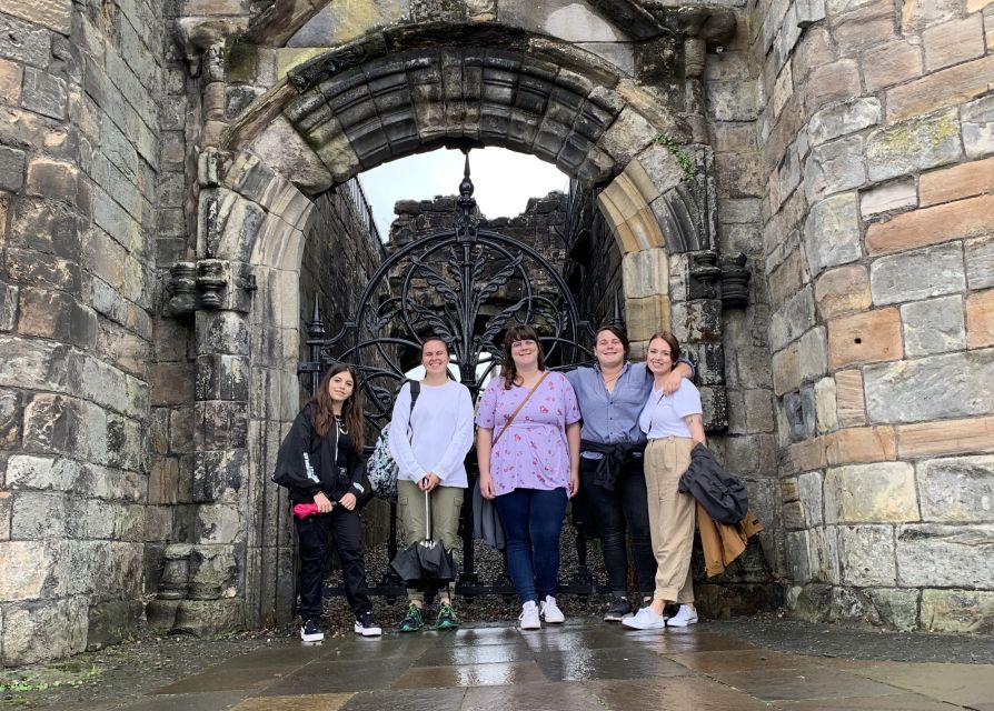 Stirling: Private Old Town & Castle Walking Tour - Darnley’s House and Mercat Cross