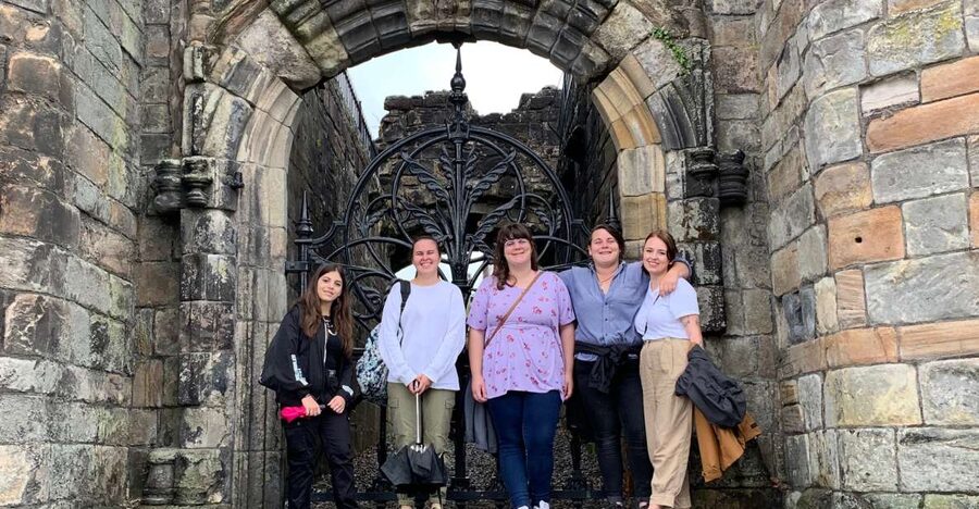 Stirling: Private Old Town & Castle Walking Tour - The Royal Apartments and Stirling Heads