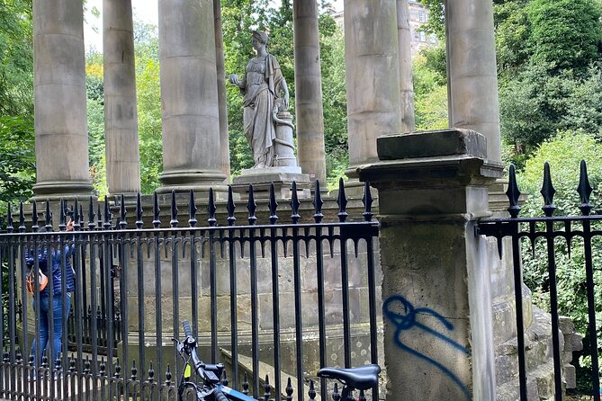 Stunning Edinburgh E-bike Tour max 10 people small group - Dean Village, a quiet change of pace