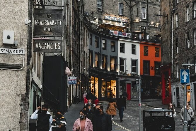 Tales from the Crypts: Ghouls, Graves and Ghostly Tales - Why this Edinburgh ghost walk works