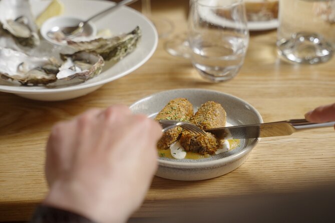 The Best Food Tour in Edinburgh - The guide makes or breaks the evening