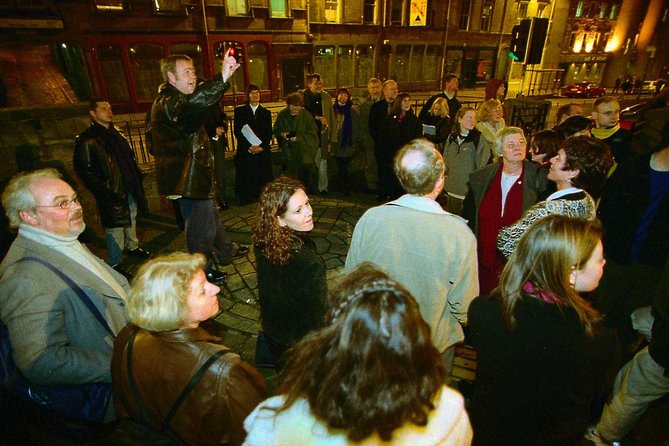 The Edinburgh Literary Pub Tour - Poems, songs, and the writers behind the show