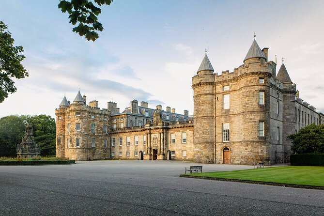 The King's Gallery, Palace of Holyroodhouse - What you see inside The King’s Gallery