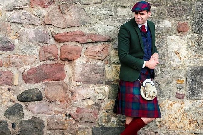 The Mountebank Comedy Walk of Edinburgh - A history walk that starts with a comedy-club introduction