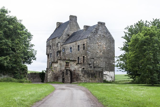 The Outlander 1 Day Experience - Midhope Castle and Jamie’s Lallybroch