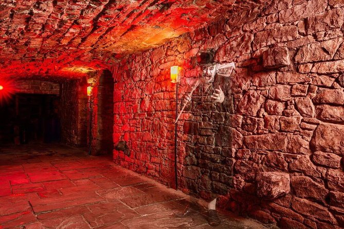 The World Famous Underground Ghost Tour - Greyfriars Kirkyard and its famous dog