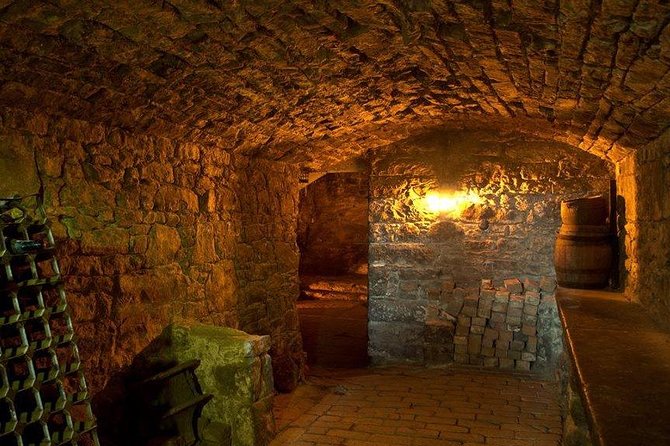 Underground City of the Dead Tour - Daytime or nighttime: choosing the right atmosphere